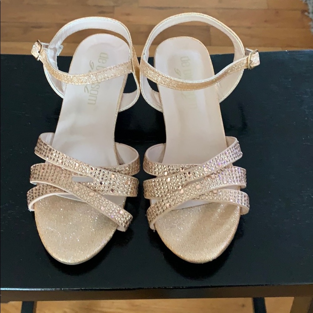 De blossom girls rose gold sandals